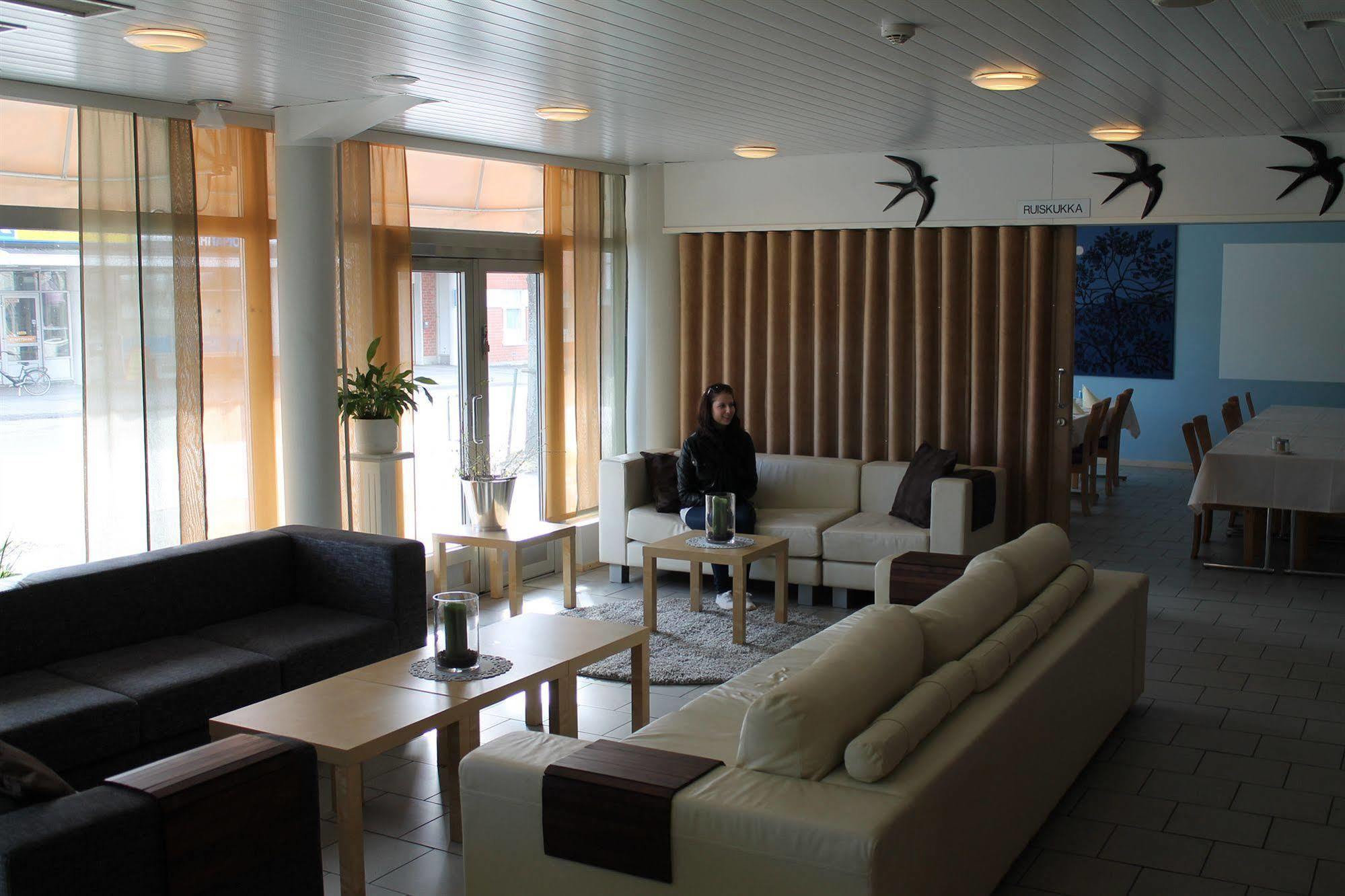 Hotel Pietari Kylliaeinen 사본린나 외부 사진