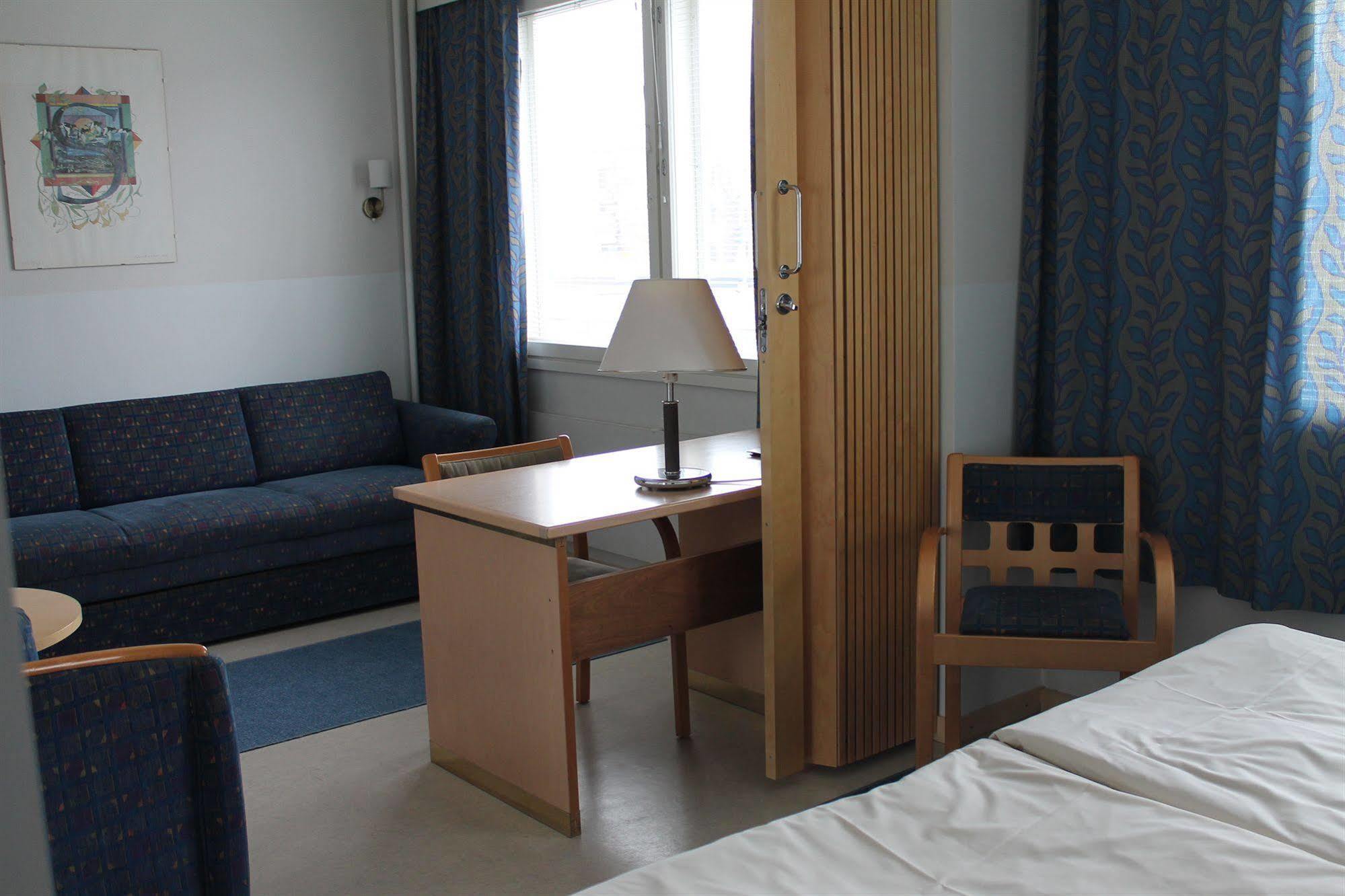 Hotel Pietari Kylliaeinen 사본린나 외부 사진